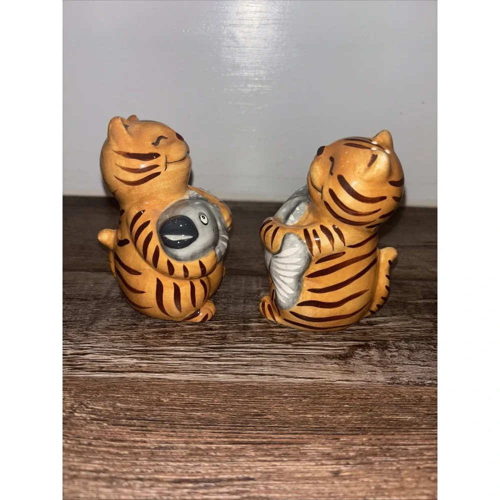 Tabby Cat Orange Striped Chubby Kitty Hug Fish Salt & Pepper Shakers